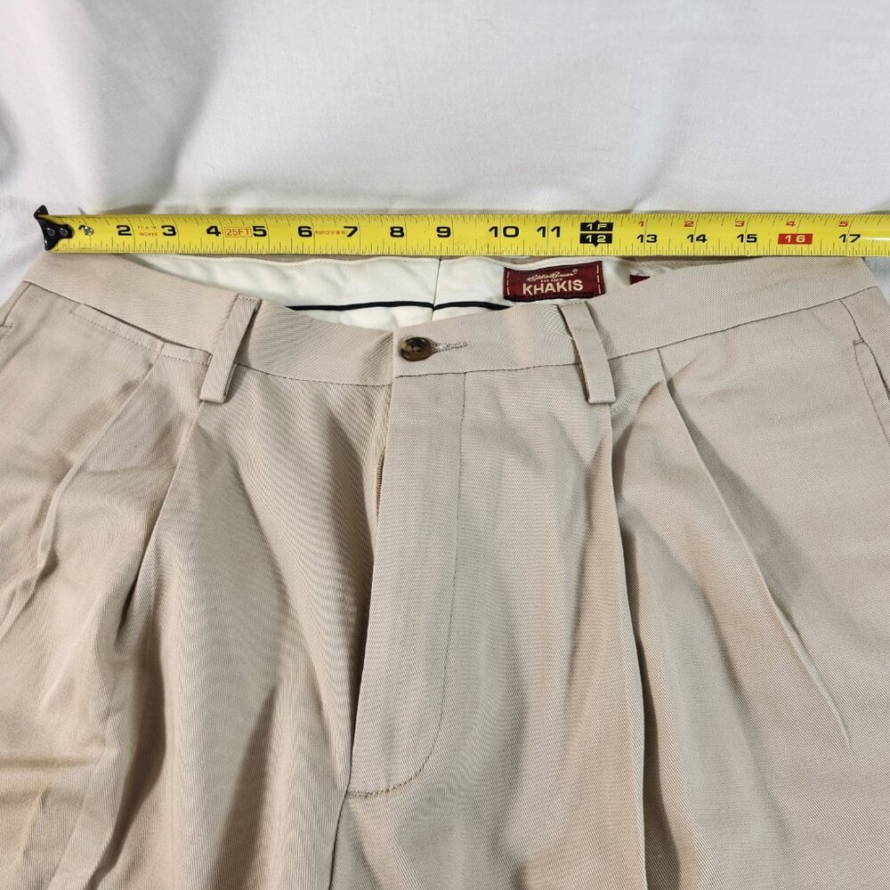 Eddie Bauer Nano-Care Relaxed Fit Khaki Pants Men’s Sz 36 (Actual 34) Pleated - Picture 3 of 12